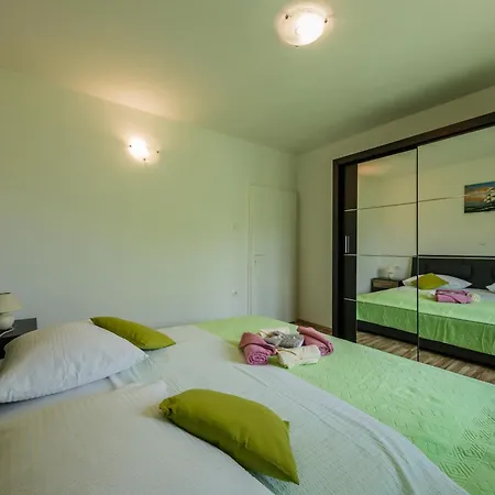 With A Parking Space Kastel Stari, - 16087 Apartman Kastela